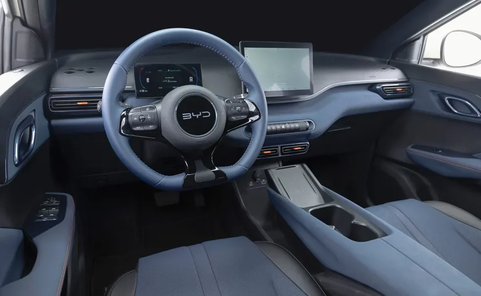 Interior do BYD Dolphin Mini