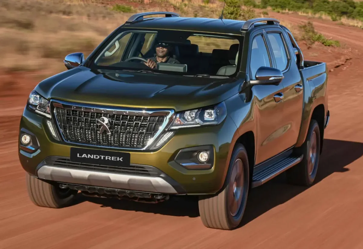 Peugeot Landtrek em movimento