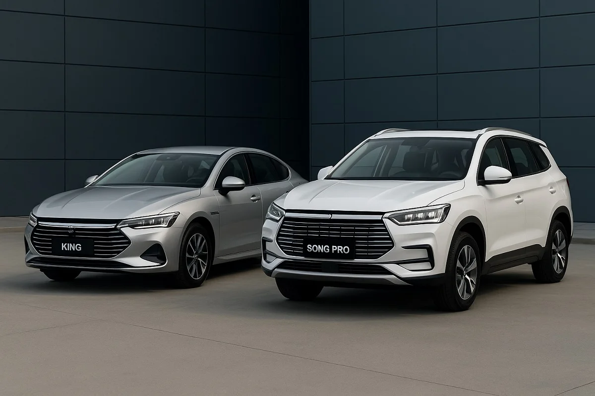 Modelos BYD King e Song Pro lado a lado