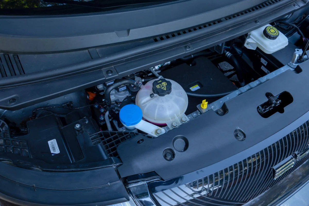 Motor do BYD Dolphin el&eacute;trico.