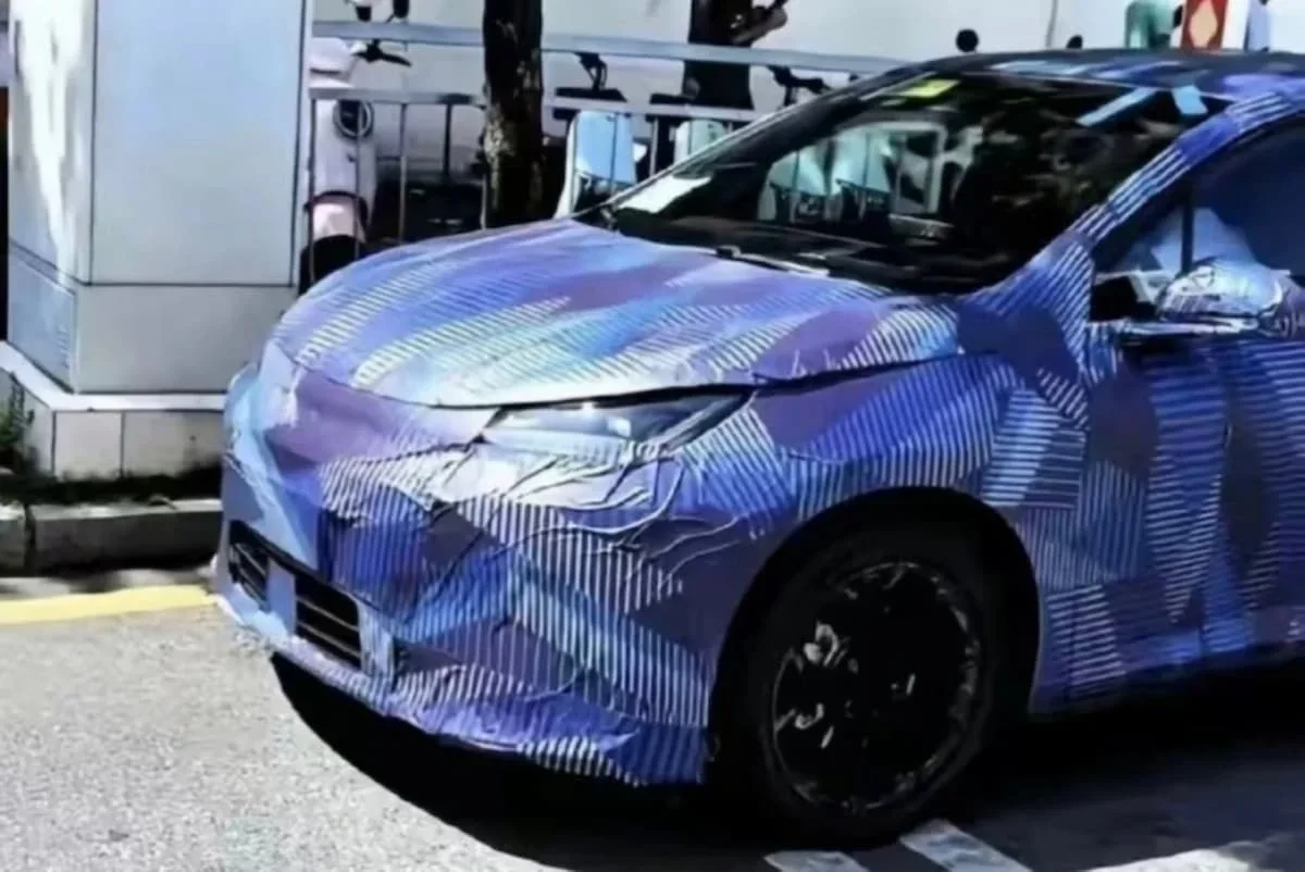 Carro el&eacute;trico h&iacute;brido BYD Dolphin.