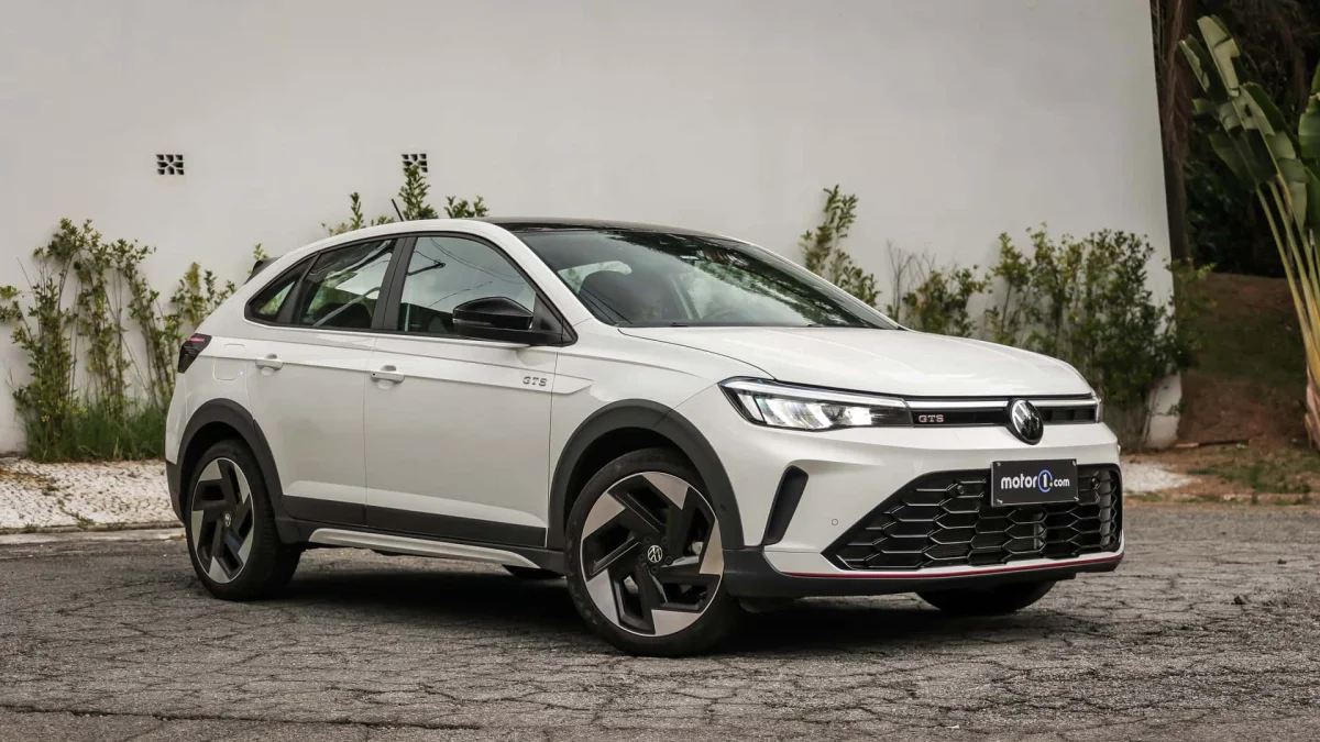 Comparativo entre Fiat Fastback Abarth e VW Nivus GTS
