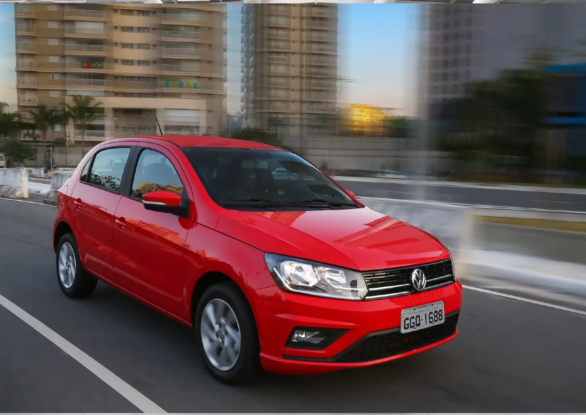 Volkswagen Gol em cen&aacute;rio urbano