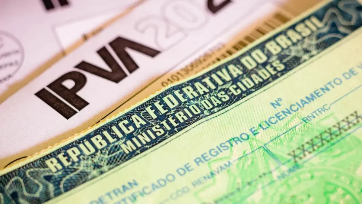 IPVA e documentos de registro.