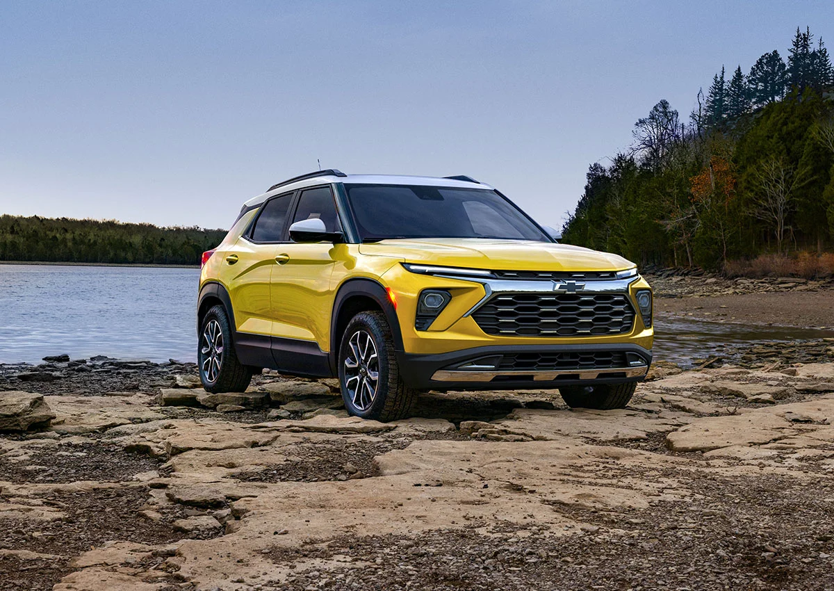Chevrolet Trailblazer 2024 exibido na natureza