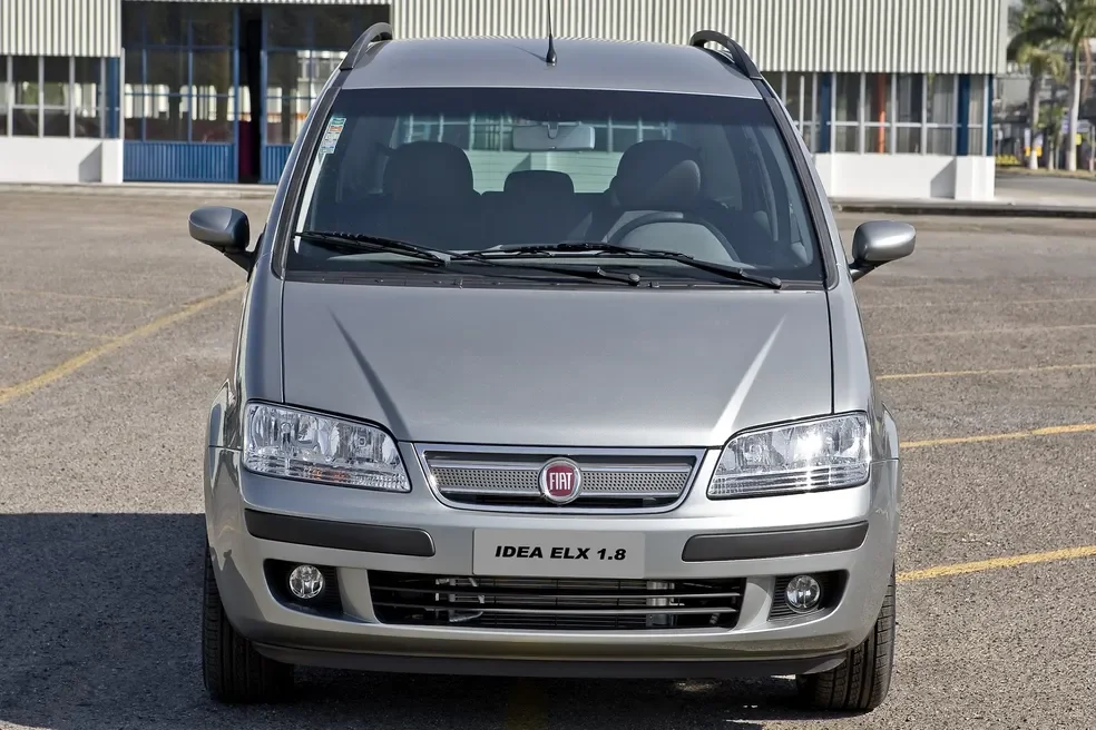 Fiat Idea Adventure 2006 em vista frontal