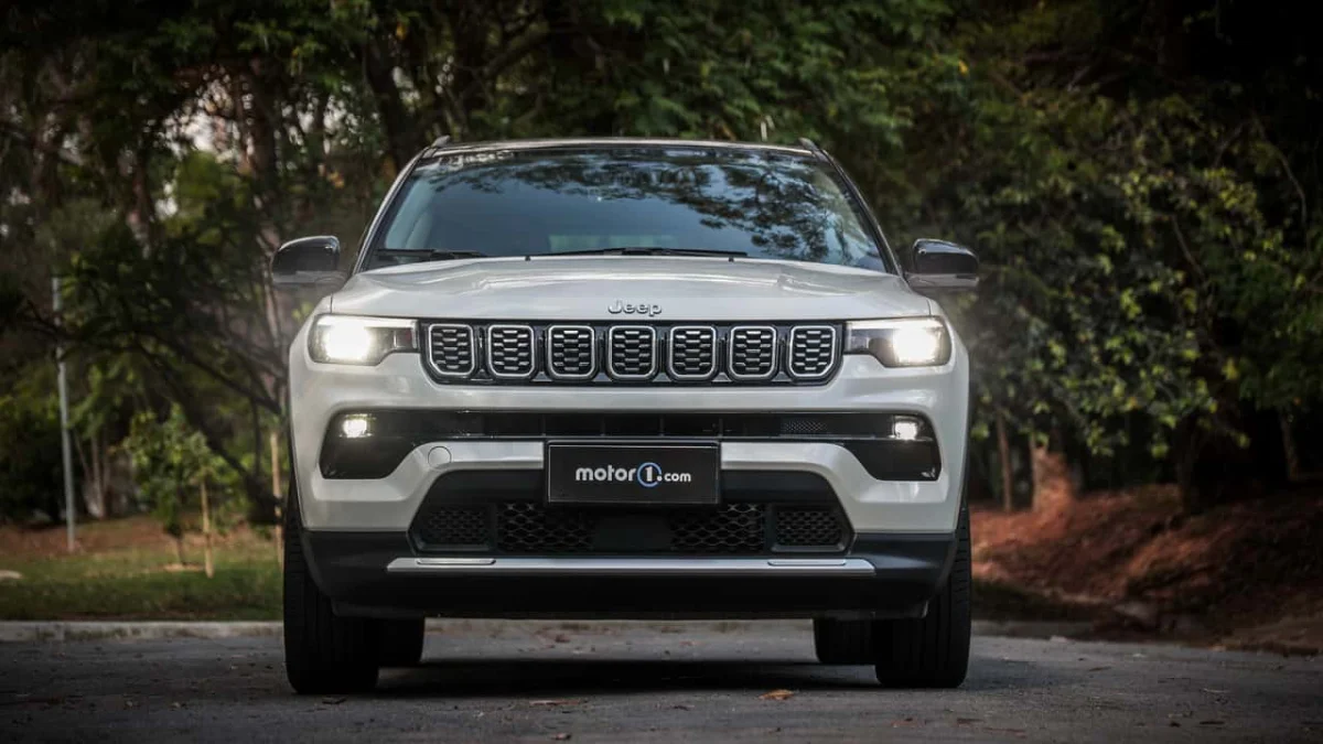 Frente do Jeep Compass Limited T270 2025