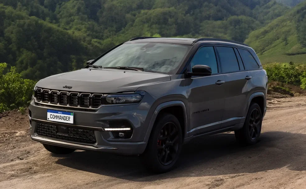 Jeep Compass em uma estrada