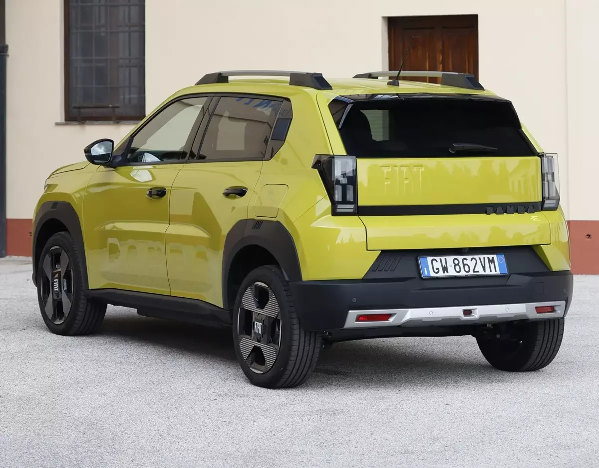 Fiat Grande Panda 2026 em destaque mostrando linhas modernas.