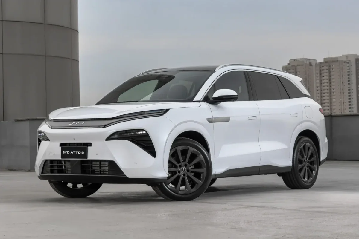Novo BYD Atto 8