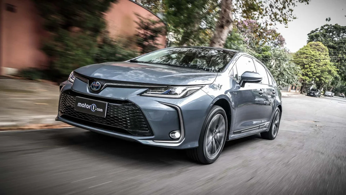 Comparativo entre v&aacute;rios carros incluindo BYD King e Honda Civic.