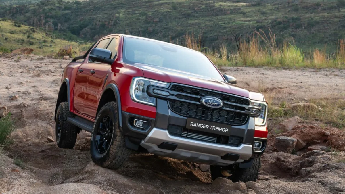 Ford Ranger Tremor em ambiente off-road.