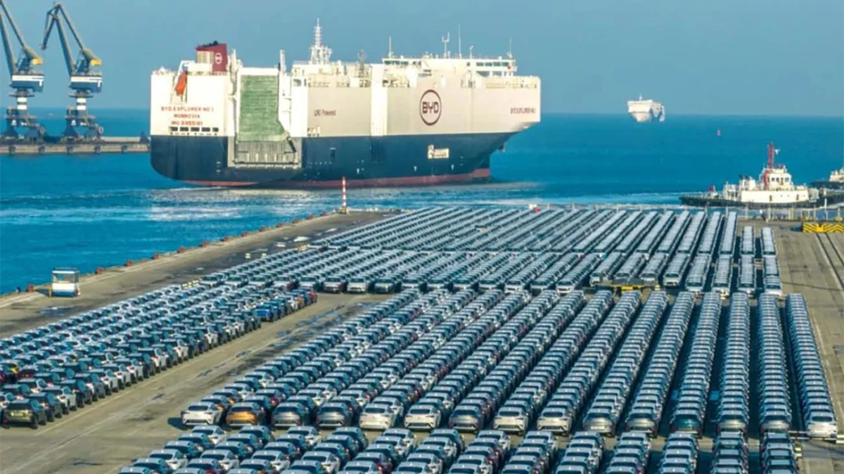 Navio com veículos elétricos BYD