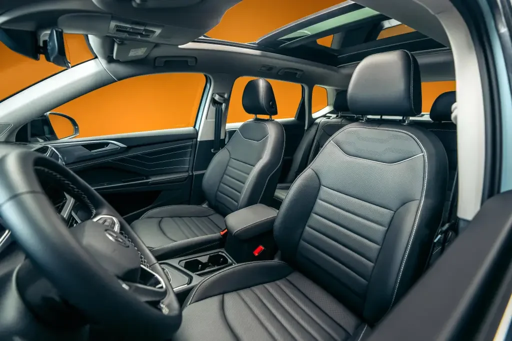 Banco e interior do Volkswagen Taos 2026 Highline.