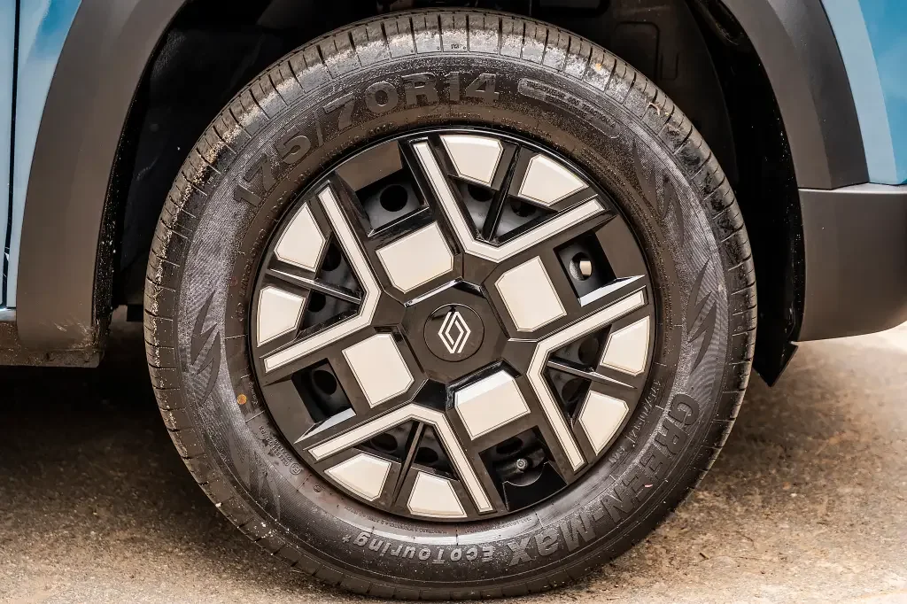 Imagem das calotas do Renault Kwid E-Tech.