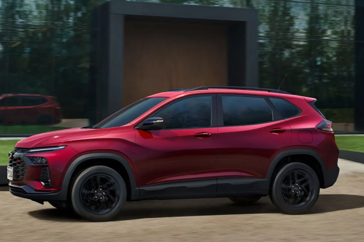 Chevrolet Tracker RS em movimento