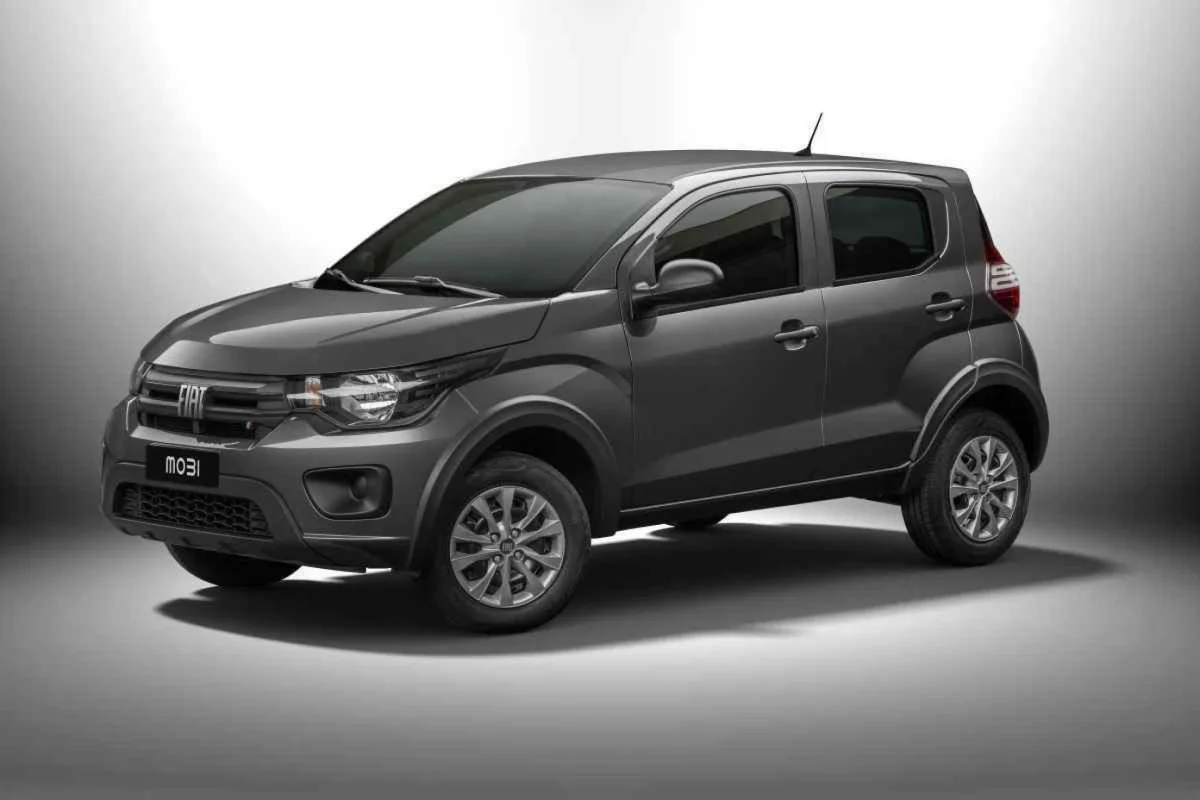 Fiat Mobi 1.0 na cor preta
