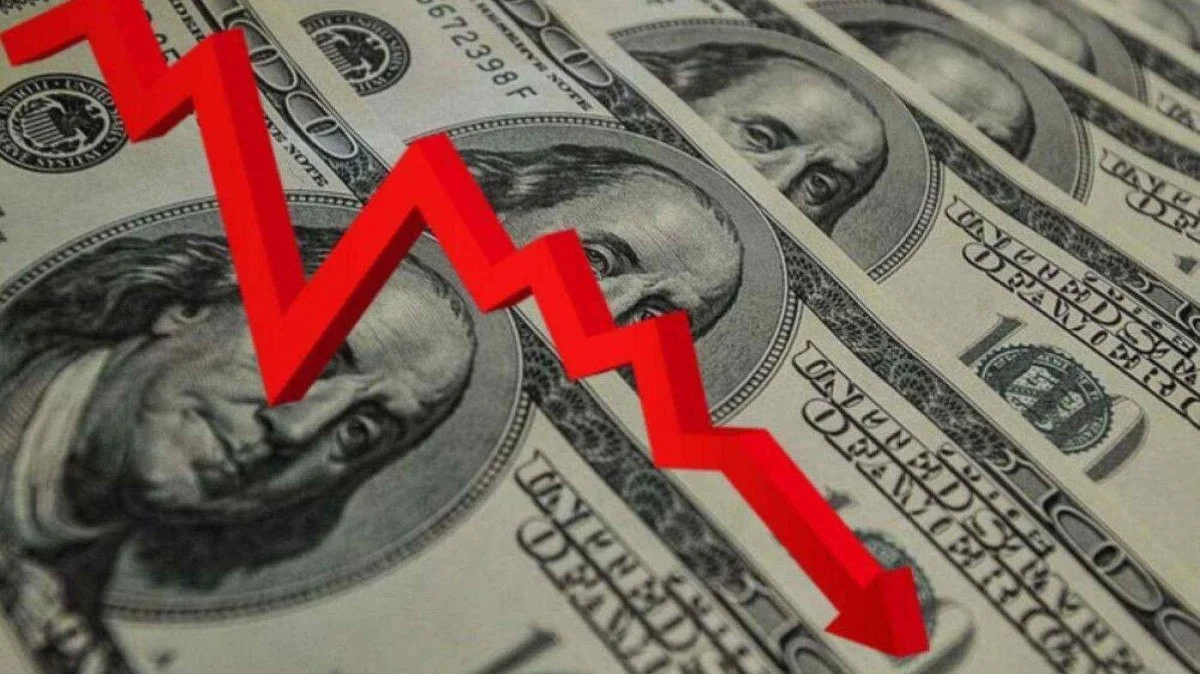 Gr&aacute;fico representando a queda do d&oacute;lar.