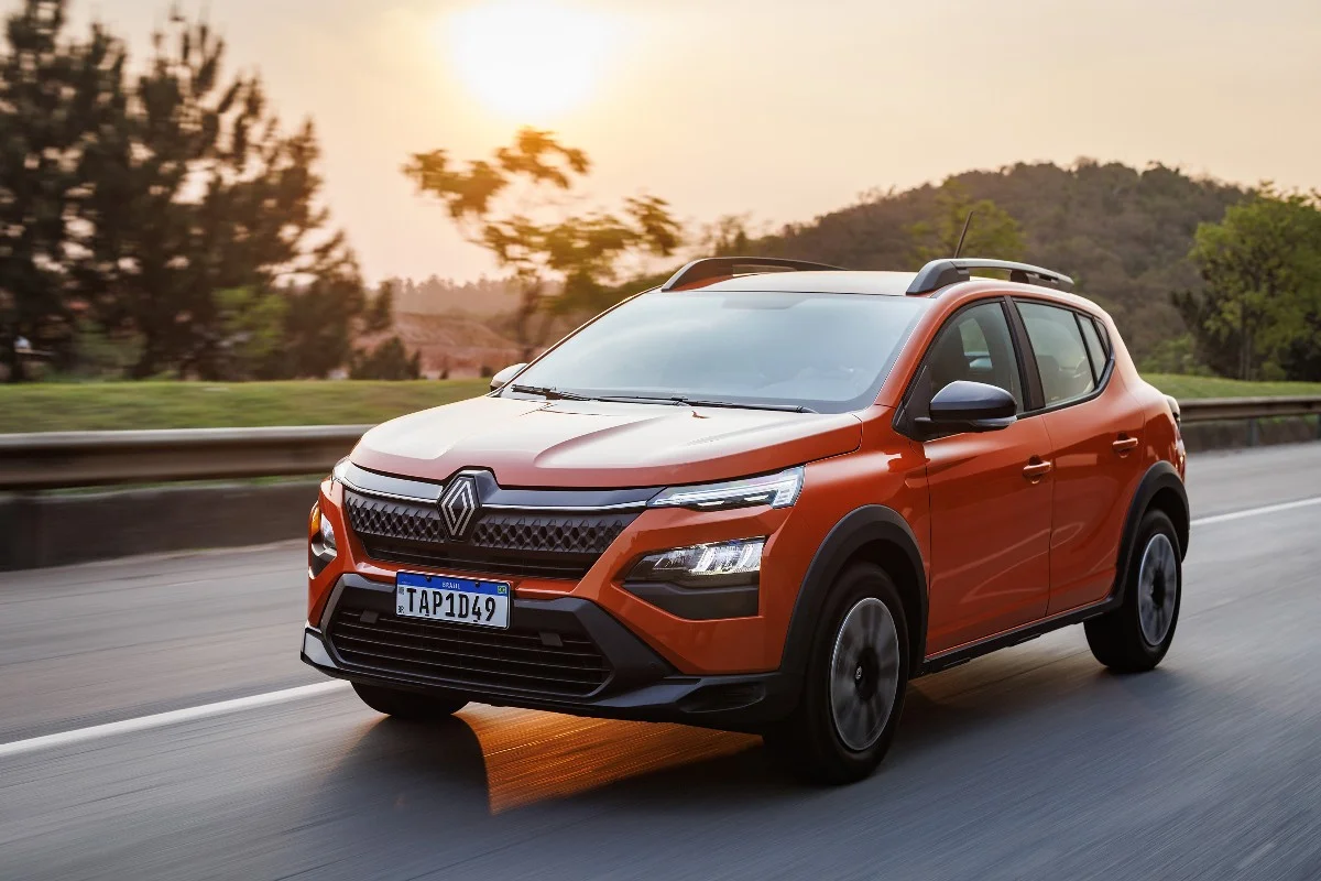 Renault Kardian Evolution em estrada.