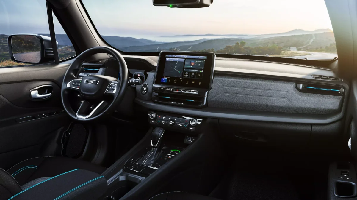 Interior do Jeep Renegade 2027.