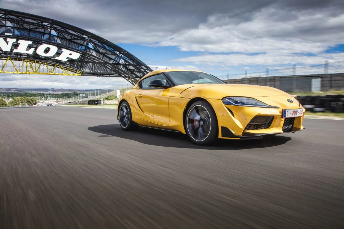 Imagem de um Toyota GR Supra.