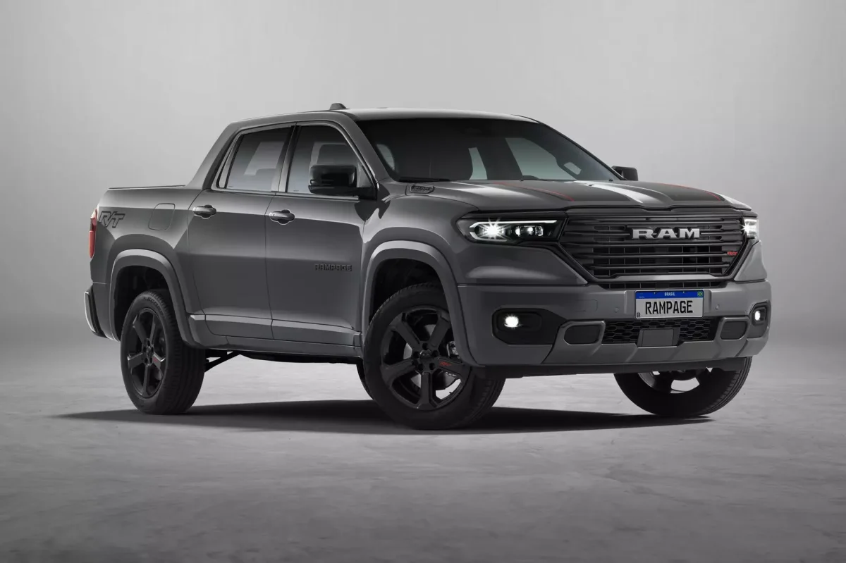 Ram Rampage RT em pista de corrida