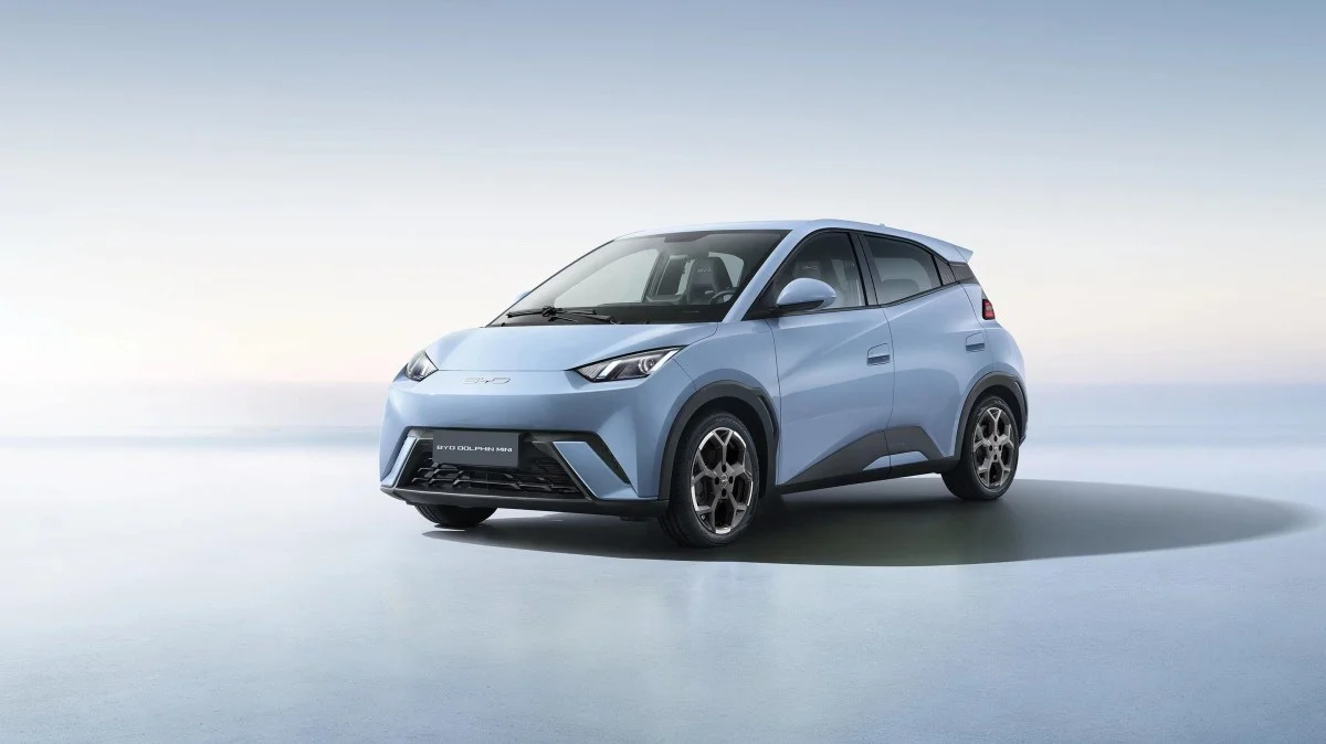 Imagem do BYD Dolphin Mini em ângulo