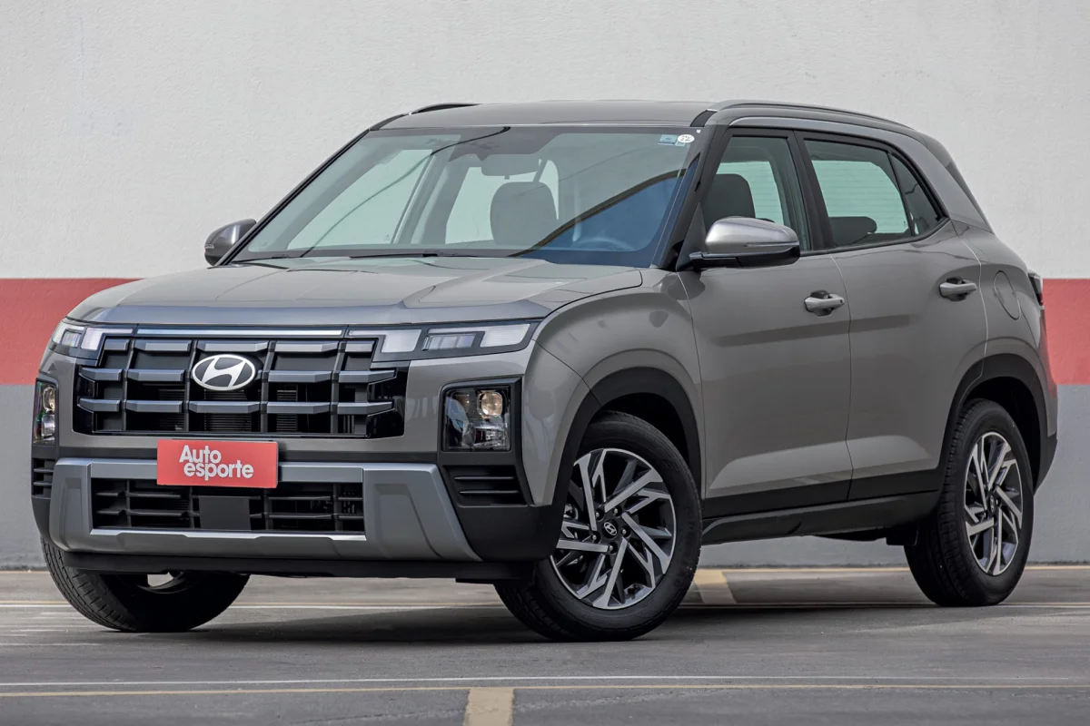 Hyundai Creta Limited 2026 visto de frente em ângulo diagonal.