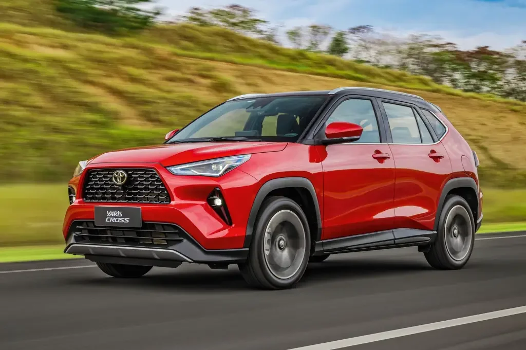 Novo Toyota Yaris Cross em estrada