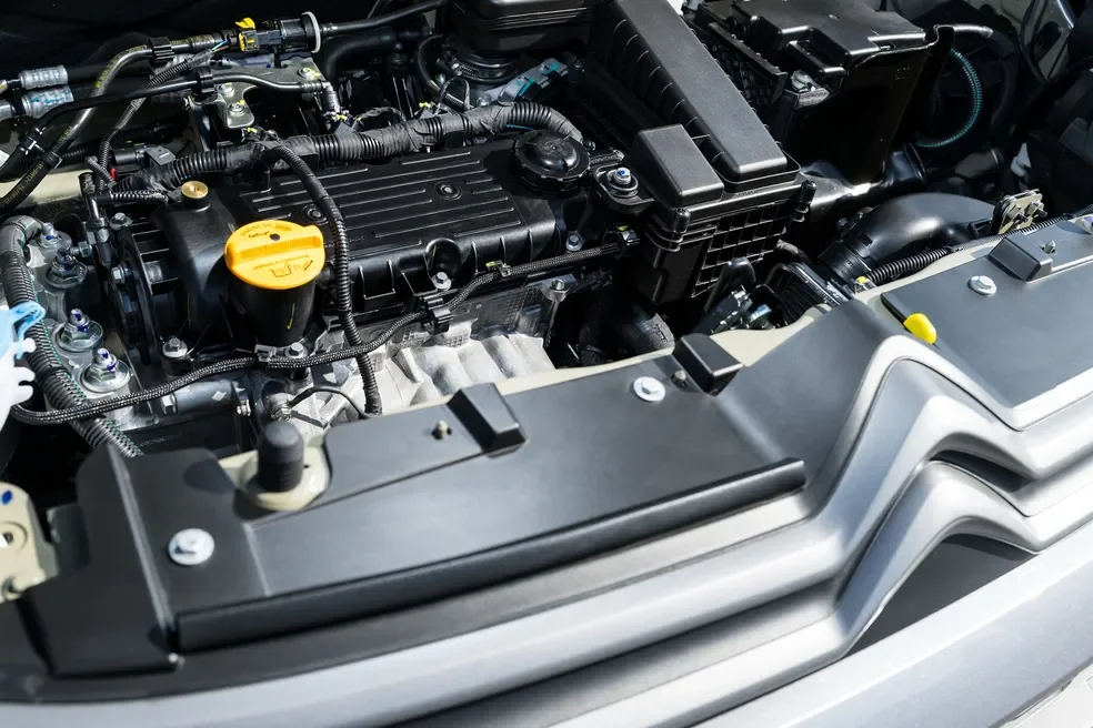 Traseira do Citro&euml;n C3 XTR em movimento