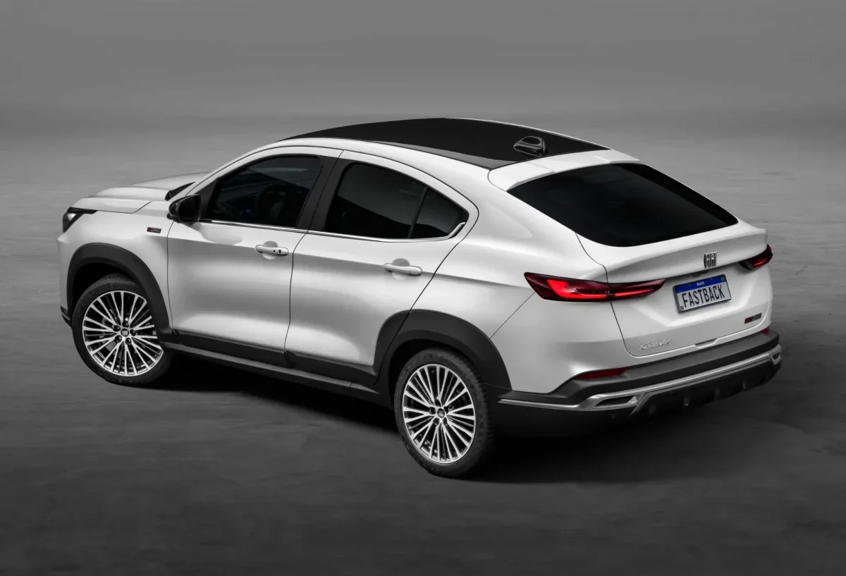 Fiat Fastback Limited Edition 2025 em exibição