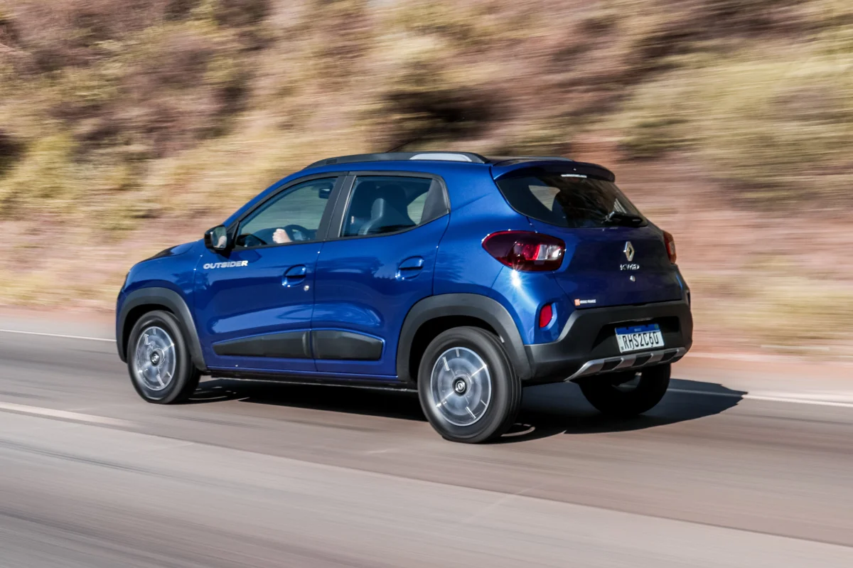 Renault Kwid Outsider azul visto de traseira