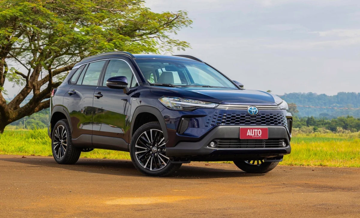 Linha de montagem de automóveis.
