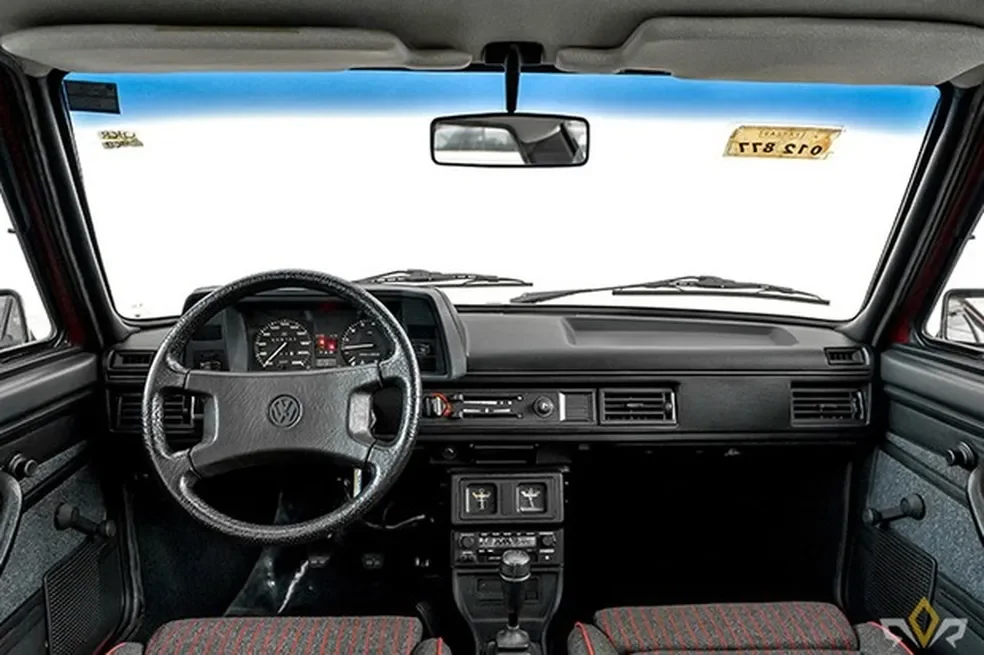 Painel do Volkswagen Passat GTS Pointer