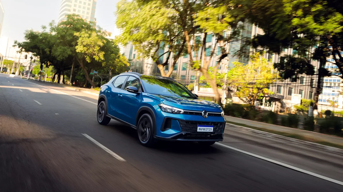 Linha de montagem de carros Volkswagen.