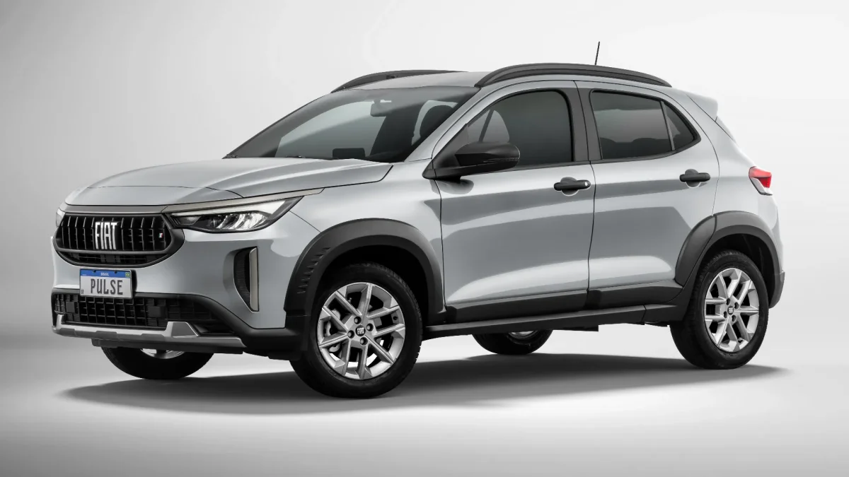 Fiat Pulse T200 de cor prata