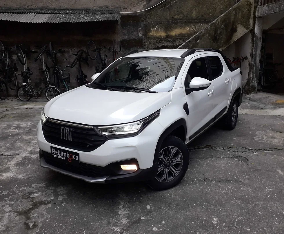 Fiat Strada 2023 de frente