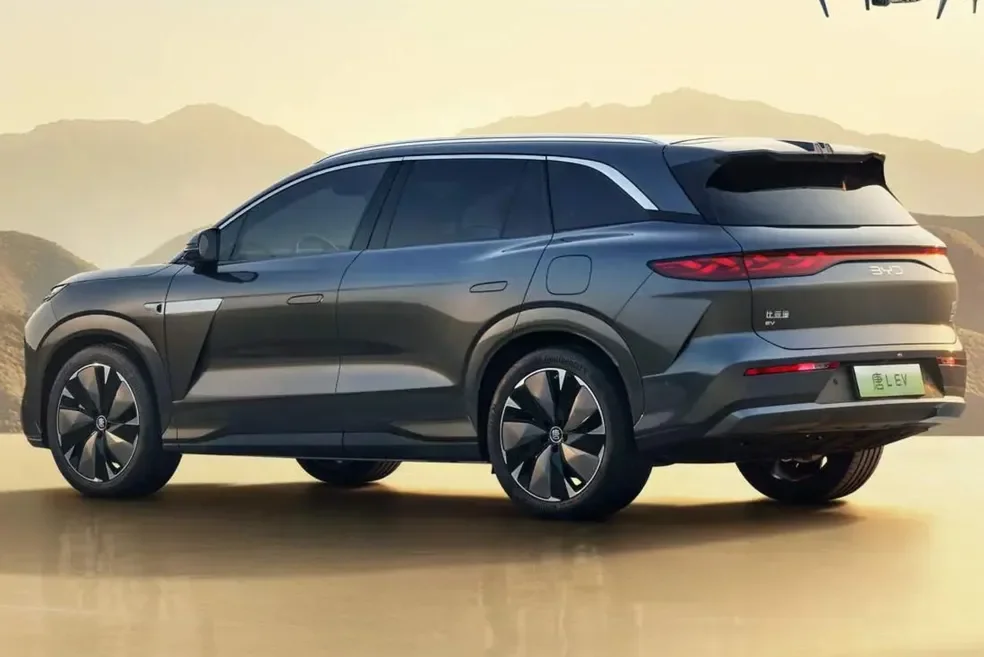 BYD TAN SUV h&iacute;brido perfil