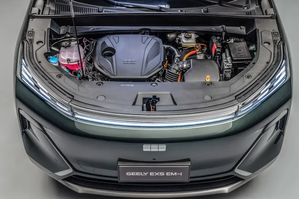 Traseira do Geely EX5 EM-i