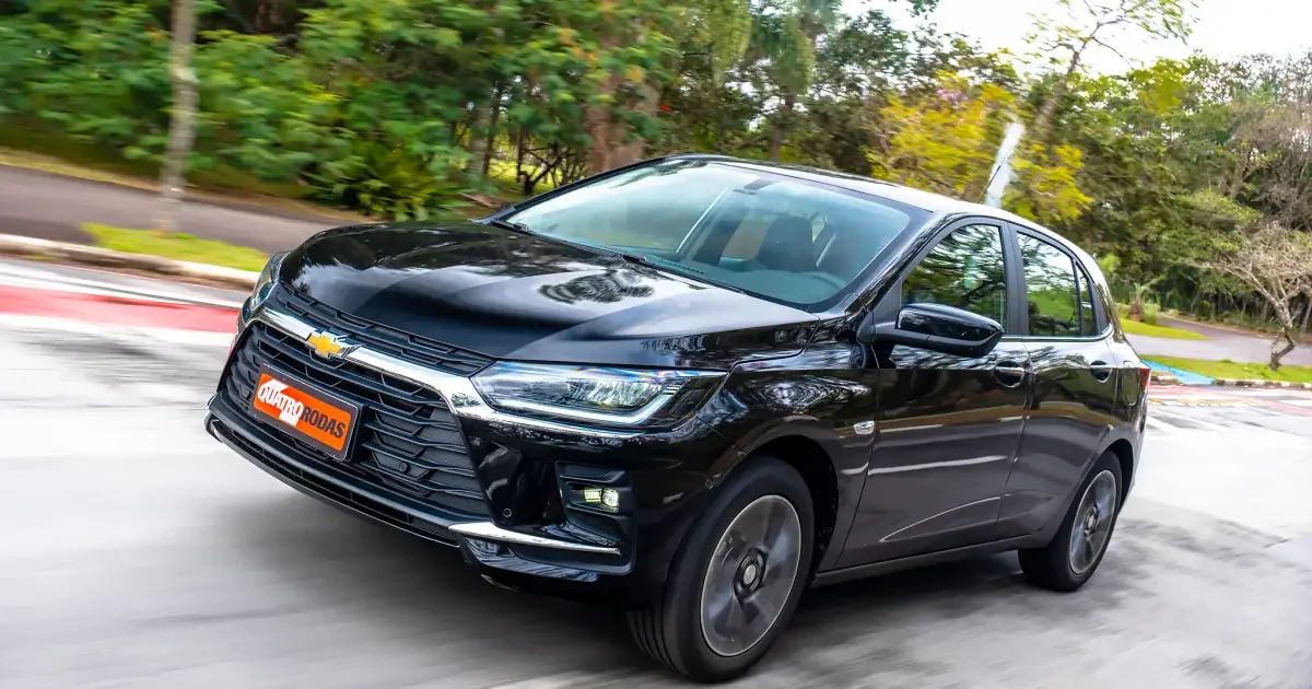 Chevrolet Onix Premier 2026 em uma concessionária.