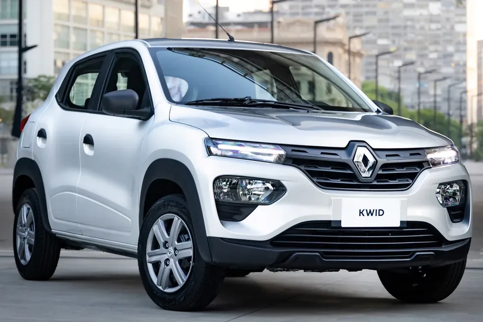 Imagem do Renault Kwid Zen mostrando o design frontal do carro.