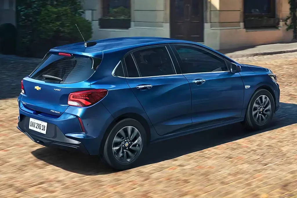 Novo Chevrolet Onix 2026 na cor azul