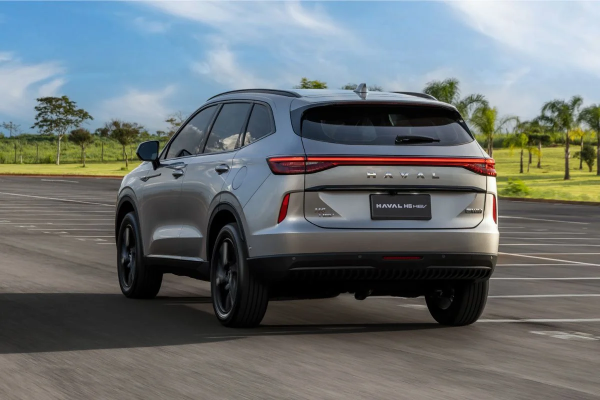 Imagem do SUV Haval H6 em destaque.