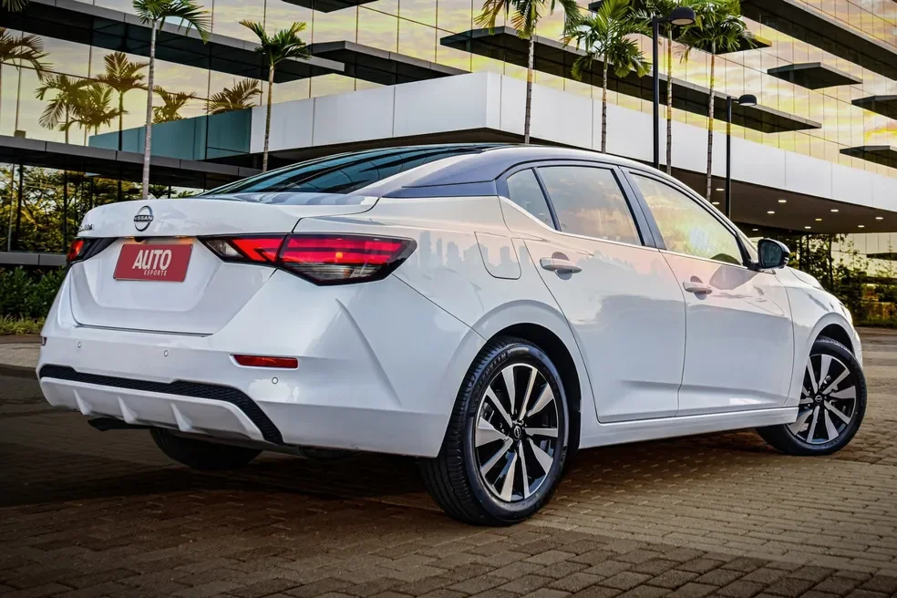 Traseira do Nissan Sentra Exclusive 2025