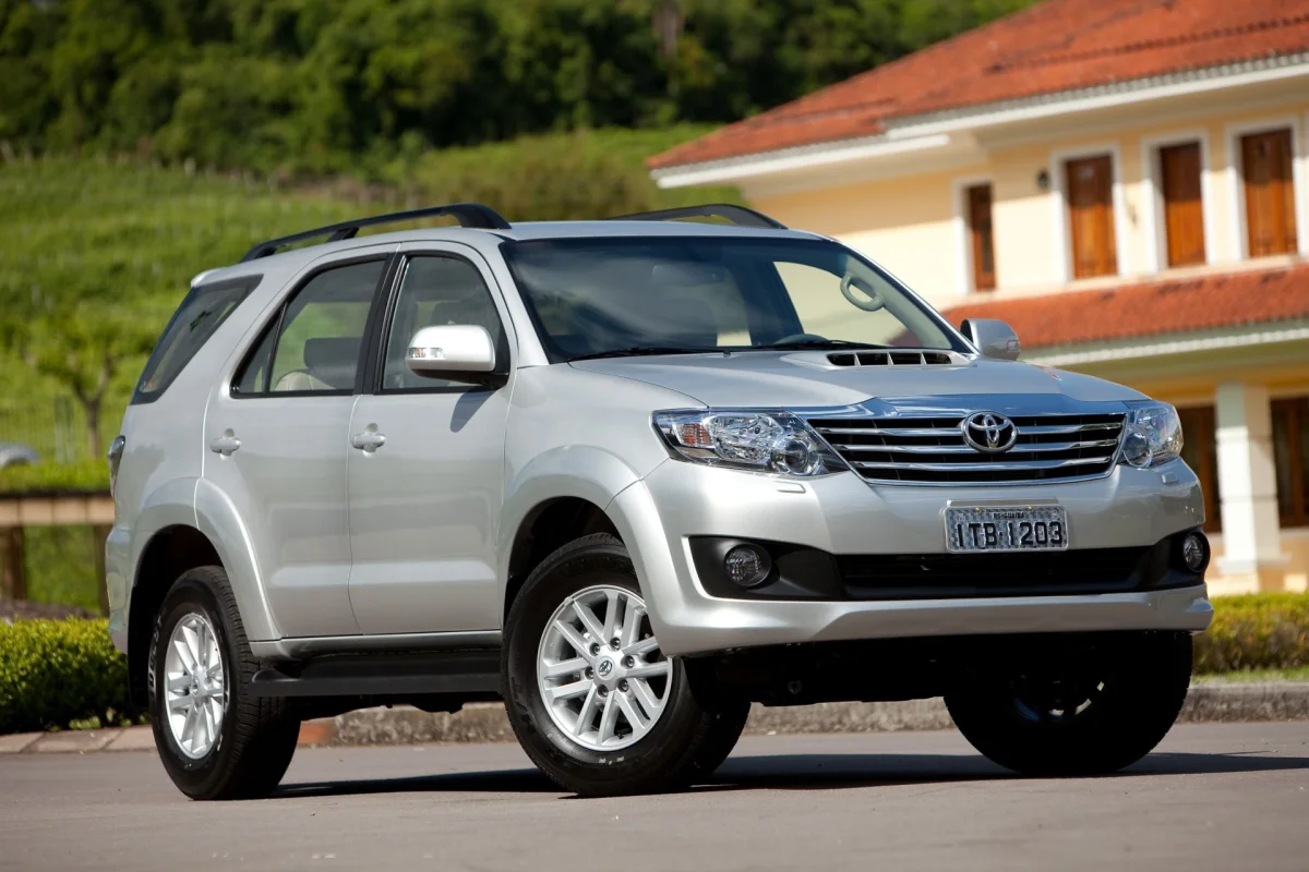 Toyota SW4 vista dianteira