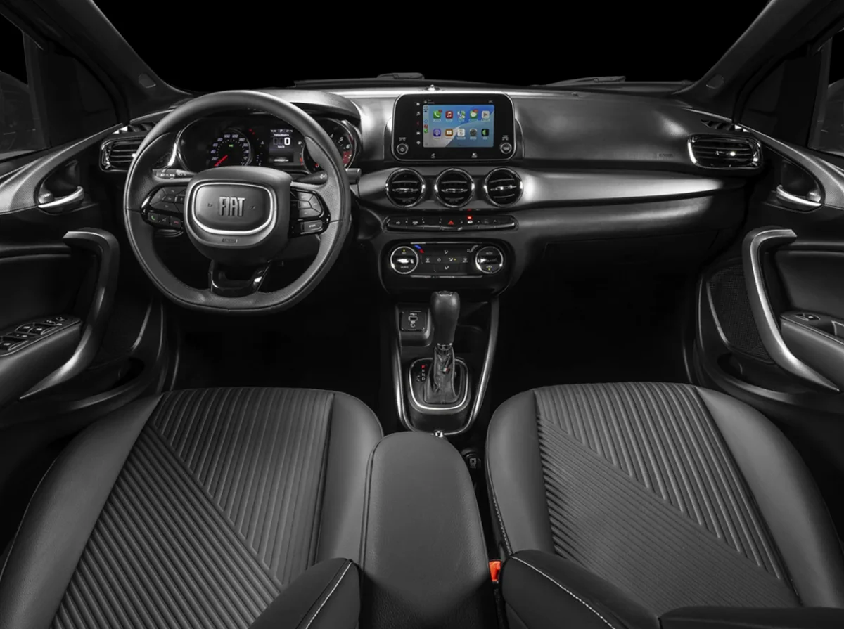 Interior do Fiat Cronos 1.3 Firefly Flex Precision CVT